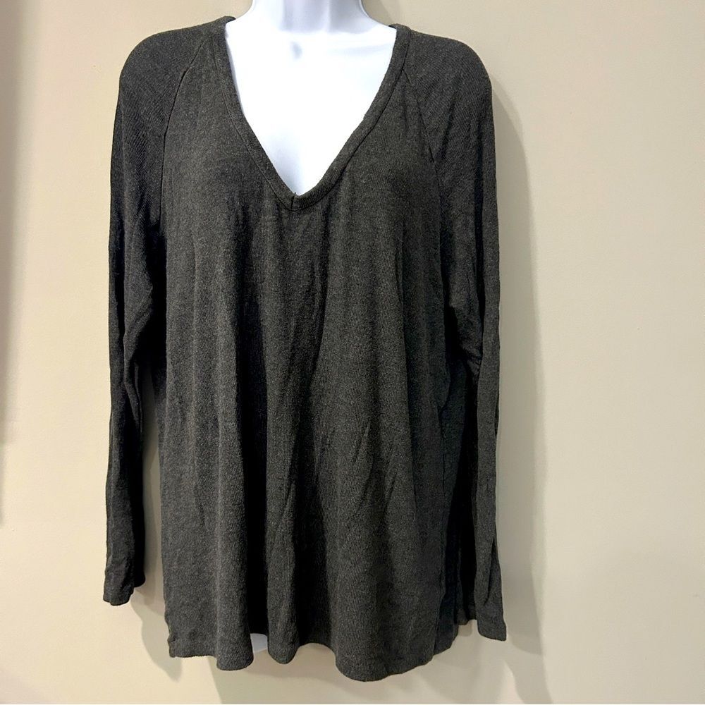 Brandy Melville Women's Dark Gray V-Neck Long Sleeve Tees Top One Size